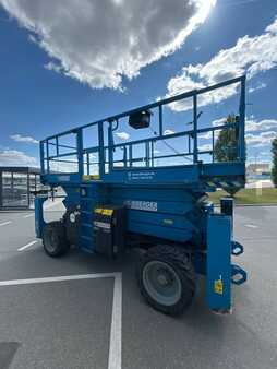 Nacelle à ciseaux  Genie GS 5390 RT (4)