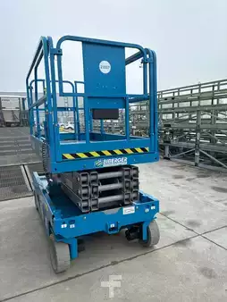 Scherenarbeitsbühne  Genie GS 2646 (3)