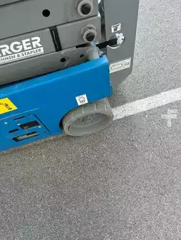 Scherenarbeitsbühne  Genie GS 1932 (9)