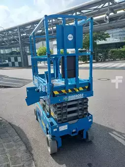 Scherenarbeitsbühne  Genie GS 1932 (5)