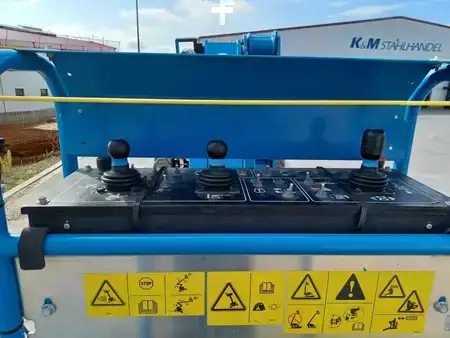 Knikarmhoogwerker  Genie Z45 XC (6)