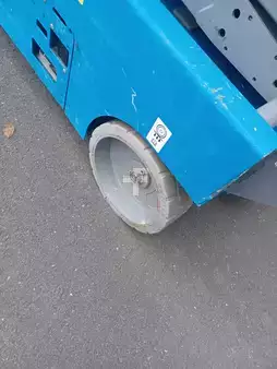 Ollós munka emelvény 2020  Genie GS 3246 (8)