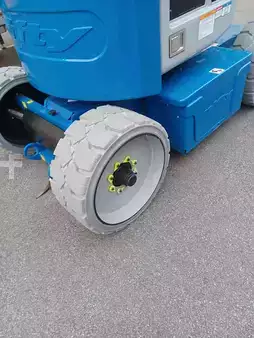 Knikarmhoogwerker  Niftylift HR17NE (8)