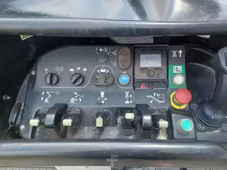 Knikarmhoogwerker  Niftylift HR 28 Hybrid (6)