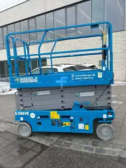 Podnośnik nożycowy 2022  Genie GS 3246 (1)