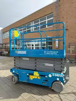 Podnośnik nożycowy 2022  Genie GS 3246 (3)
