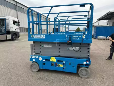 Podnośnik nożycowy 2022  Genie GS 3246 (1)