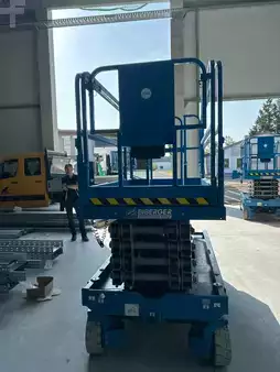 Podnośnik nożycowy 2022  Genie GS 3246 (5)