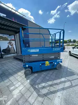 Podnośnik nożycowy 2022  Genie GS 2646 E-Drive (7)
