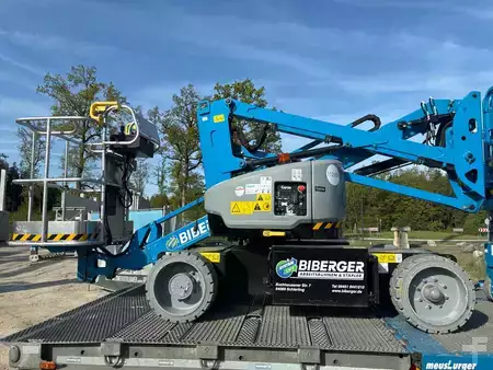 Kloubová pracovní plošina 2022  Genie Z33/18 (1)