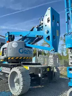 Kloubová pracovní plošina 2022  Genie Z33/18 (5)