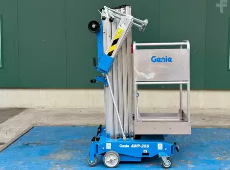 Erikoislaiteet 2025  Genie AWP-25S AC (1)