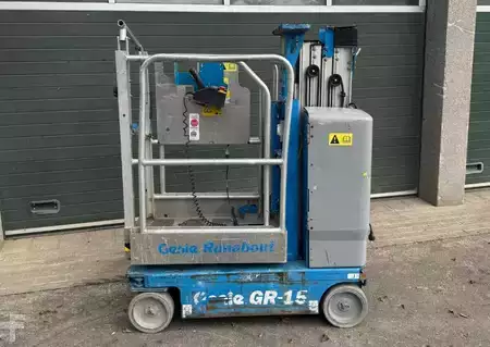 Erikoislaiteet 2016  Genie GR-15 (1)