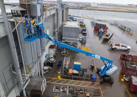 Telescopic Boom 2026  Genie S-85 XC E (4)