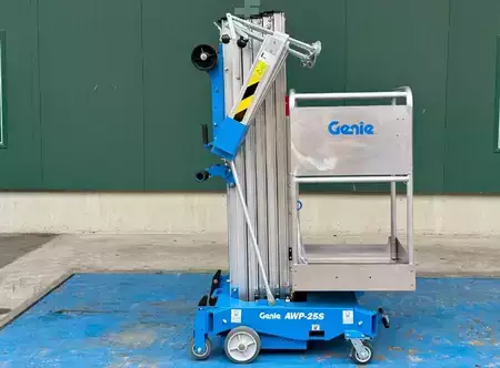Dispositivos especiales 2025  Genie AWP-25S AC (1)