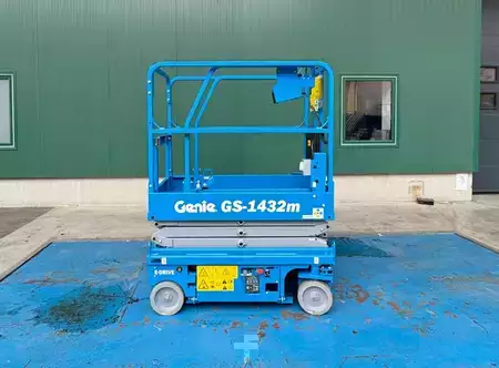 Piattaforme aeree a pantografo 2025  Genie GS-1432m E-Drive (1)