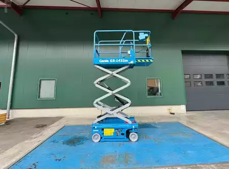 Piattaforme aeree a pantografo 2025  Genie GS-1432m E-Drive (4)