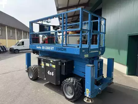 Schaarhoogwerker 2017  Genie GS-3369 RT (4)