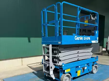 Piattaforme aeree a pantografo 2025  Genie GS-3246 E-Drive (2)