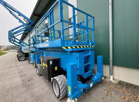 Levantamento tesoura 2025  Genie GS-4069 DC (3)