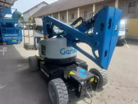 Sonstige 2019  Genie Z-33/18 (4)