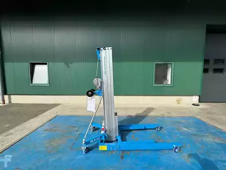 Spezialgeräte 2026  Genie SLA-15 Straddle (1)