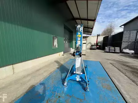 Spezialgeräte 2026  Genie SLA-15 Straddle (2)