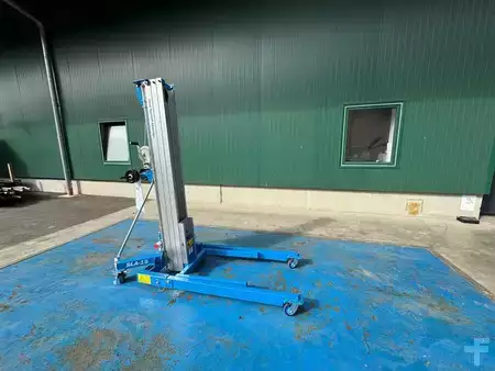 Spezialgeräte 2026  Genie SLA-15 Straddle (5)