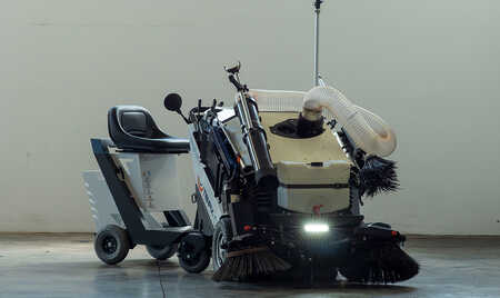 Máquina de limpeza de ruas 2023  Tenax International Maxwind *Demofahrzeug* (5)