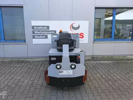 Riding scrubber dryer  Tomcat XR 40-D Disk (3)