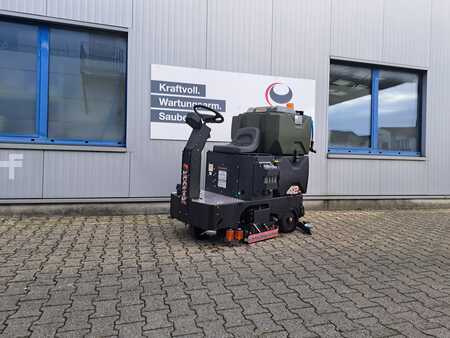 Ride On Scrubber Dryer  Kodiak K42 (2)