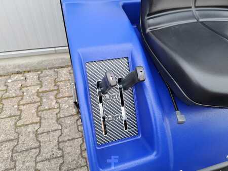 Ride-on feje/sugemaskiner 2024 Fiorentini S28B (4)