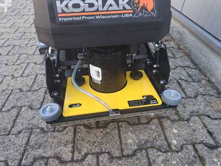 Scheuersaugmaschine  Kodiak K12R Orbital (7)