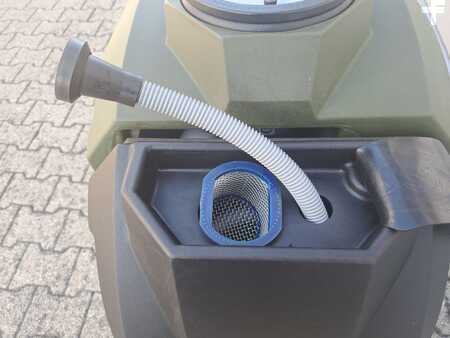 Scheuersaugmaschine  Kodiak K12R Orbital (8)