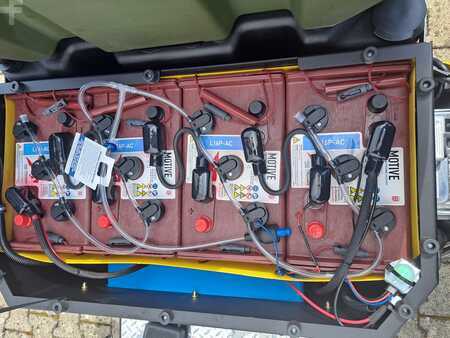 Fregadora con conductor sentado 2025  Kodiak K42 Cylindrical (10)