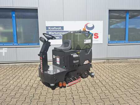 Fregadora con conductor sentado 2025  Kodiak K42 Cylindrical (2)