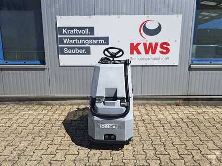 Máquina estregadora aspiradora 2025 Tomcat Rival (3)