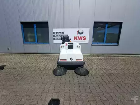 Zamiatarki próżniowe samojezdne 2025  Dulevo 1100 EH (4)