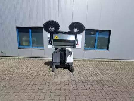 Zamiatarki próżniowe samojezdne 2025  Dulevo 1100 EH (5)