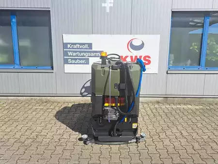 Fregadora con conductor sentado  Kodiak K42 30in Disk (4)