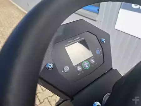 Fregadora con conductor sentado  Kodiak K42 30in Disk (9)