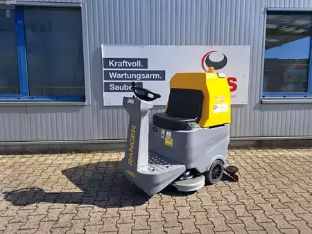 Fregadora con conductor sentado  ghibli & wirbel Ranger R 115 FD 85 BC Lithium (2)