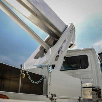 Plošina na nákladním automobilu 2024 Multitel-Pagliero MJE 250 (5)