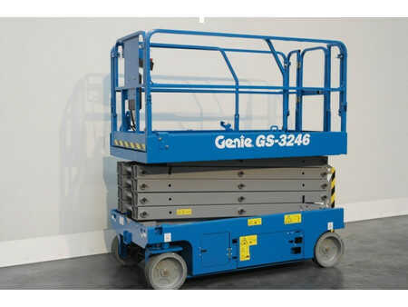 Scherenarbeitsbühne 2016  Genie GS-3246 (2)