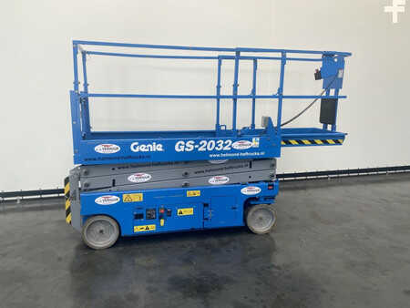 Scherenarbeitsbühne 2016  Genie GS-2032 (1)