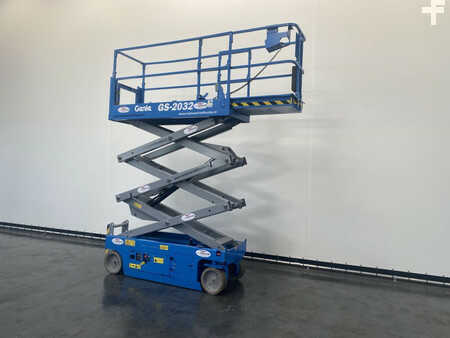 Scherenarbeitsbühne 2016  Genie GS-2032 (14)