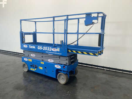 Scherenarbeitsbühne 2016  Genie GS-2032 (5)