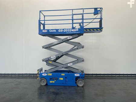 Scherenarbeitsbühne 2016  Genie GS-2032 (7)