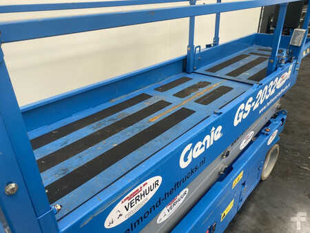 Scherenarbeitsbühne 2016  Genie GS-2032 (8)