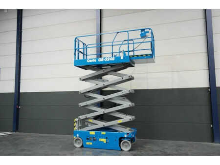 Scherenarbeitsbühne 2016  Genie GS-3246 (1)